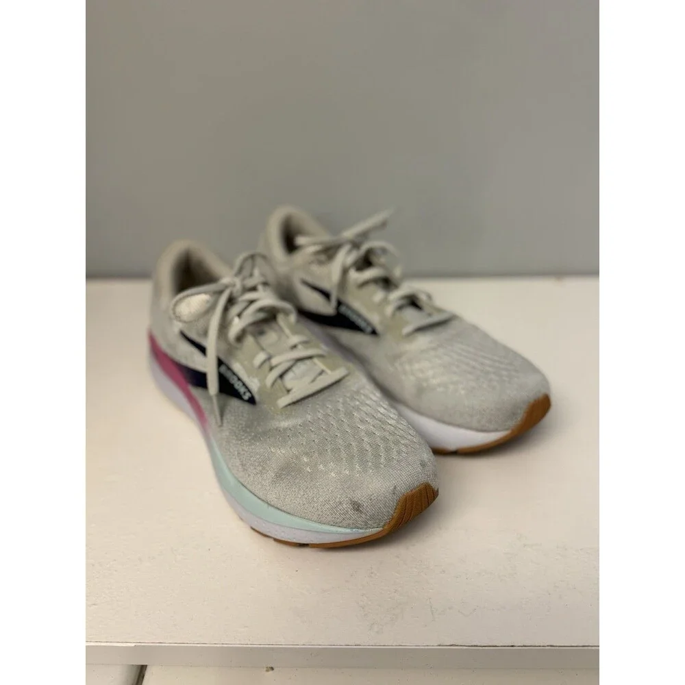Brooks Ghost 16 Women's Running Shoes - White/Grey/Pink - Gum Sole - US Size 11
